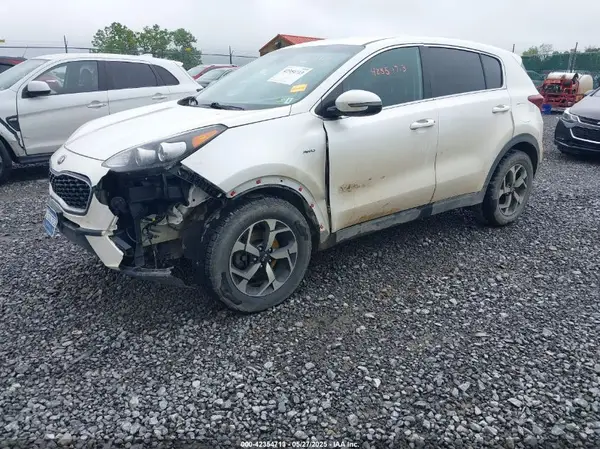 KNDPMCAC2M7891550 2021 KIA SPORTAGE - Image 2