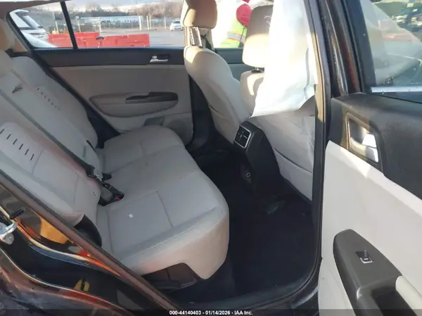 KNDPMCAC2M7892763 2021 KIA SPORTAGE - Image 8