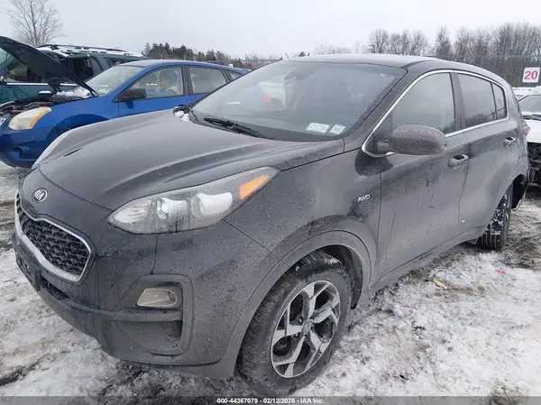 KNDPMCAC2M7902207 2021 KIA SPORTAGE - Image 2