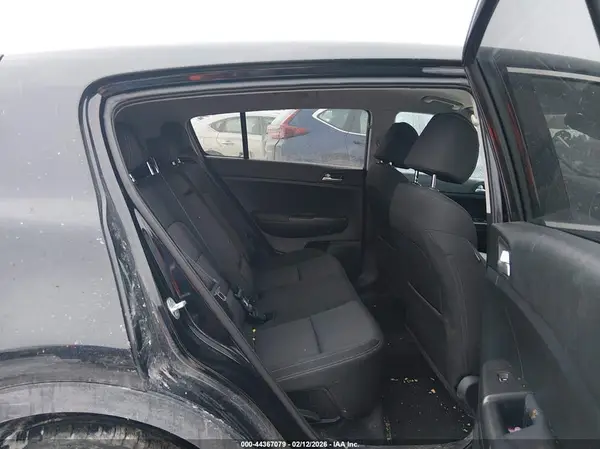 KNDPMCAC2M7902207 2021 KIA SPORTAGE - Image 8