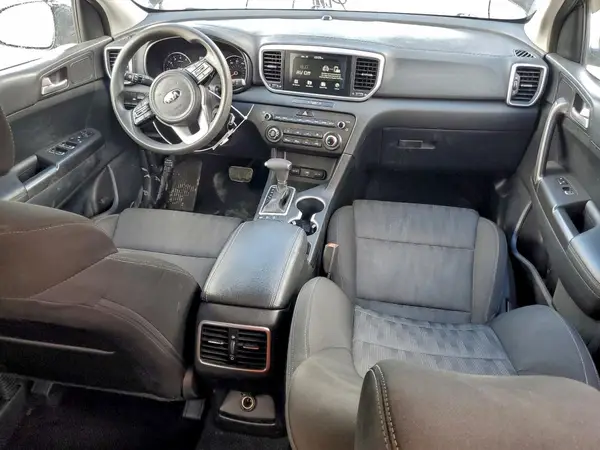 KNDPMCAC2M7912400 2021 KIA SPORTAGE - Image 8