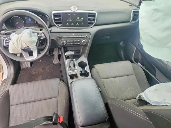 KNDPMCAC2M7914342 2021 KIA SPORTAGE - Image 8