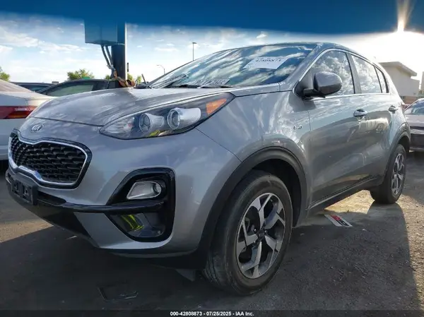 KNDPMCAC2M7915457 2021 KIA SPORTAGE - Image 2