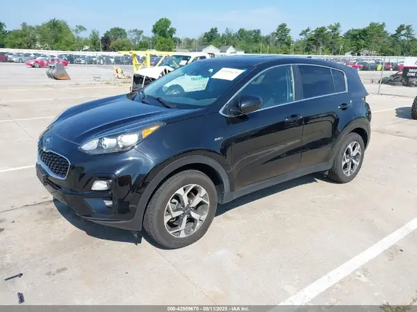 KNDPMCAC2M7917726 2021 KIA SPORTAGE - Image 2