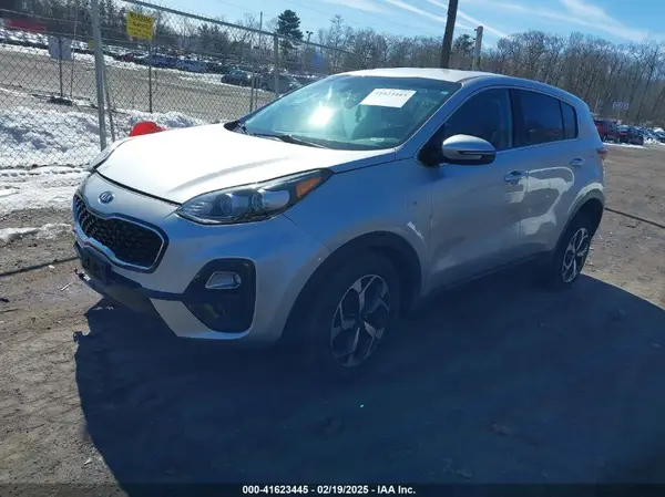KNDPMCAC2M7918181 2021 KIA SPORTAGE - Image 2