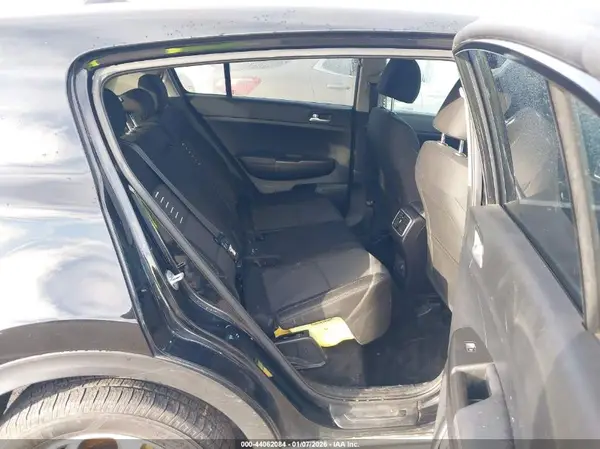 KNDPMCAC2M7934154 2021 KIA SPORTAGE - Image 8