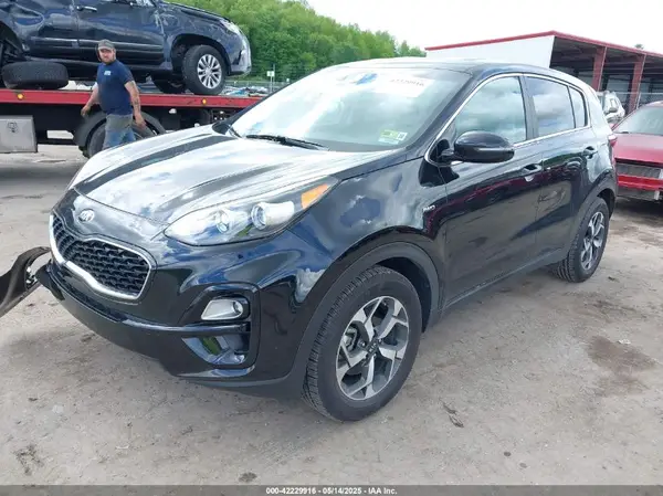 KNDPMCAC2M7938964 2021 KIA SPORTAGE - Image 2