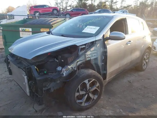 KNDPMCAC2M7939869 2021 KIA SPORTAGE - Image 2