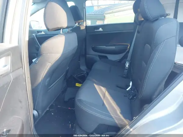 KNDPMCAC2M7939869 2021 KIA SPORTAGE - Image 8