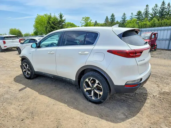 KNDPMCAC2M7940732 2021 KIA SPORTAGE - Image 2