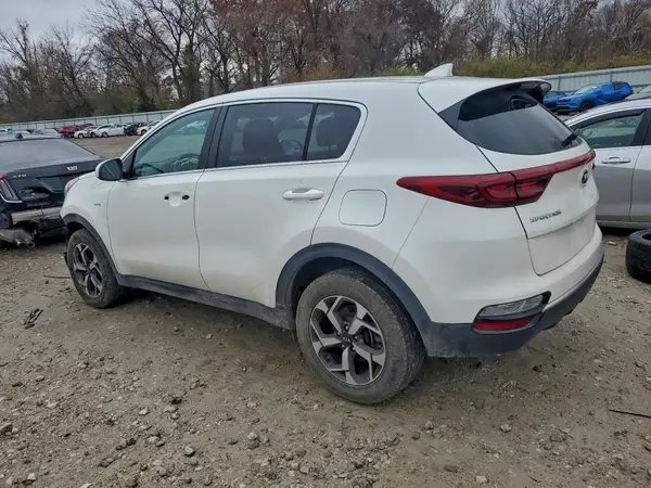 KNDPMCAC2M7941881 2021 KIA SPORTAGE - Image 2