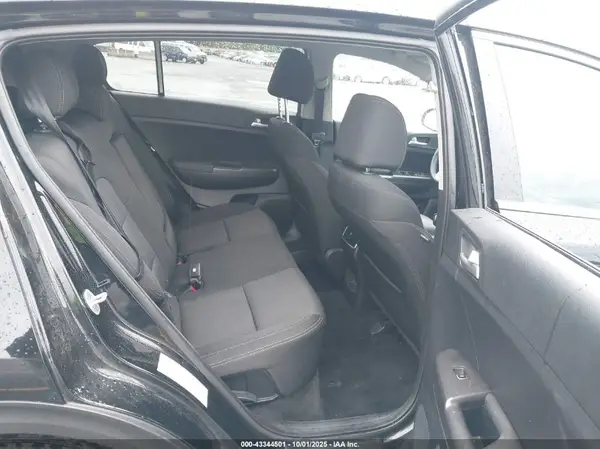 KNDPMCAC2M7942822 2021 KIA SPORTAGE - Image 8