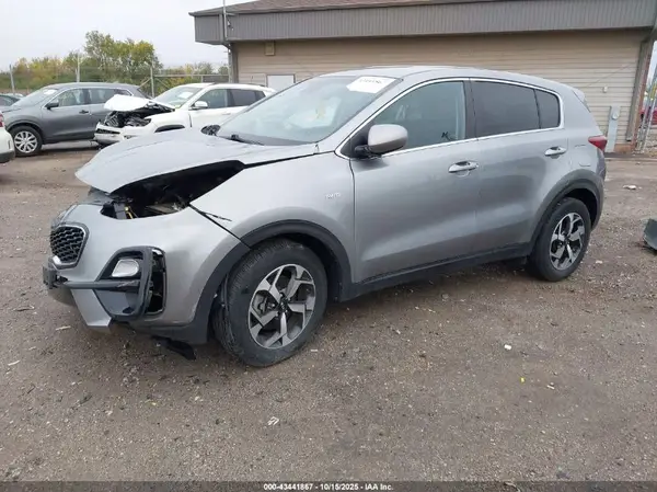 KNDPMCAC2M7942951 2021 KIA SPORTAGE - Image 2