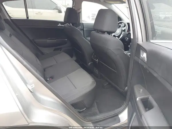 KNDPMCAC2M7945347 2021 KIA SPORTAGE - Image 8