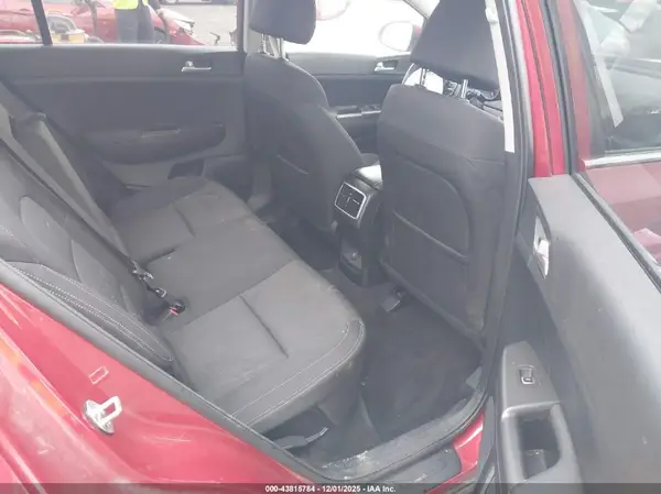 KNDPMCAC2N7000867 2022 KIA SPORTAGE - Image 8