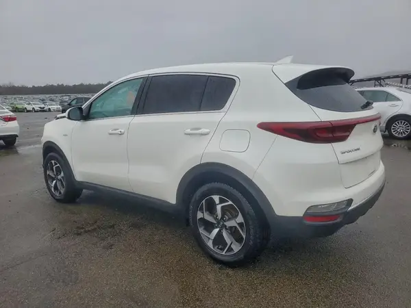 KNDPMCAC2N7005597 2022 KIA SPORTAGE - Image 2