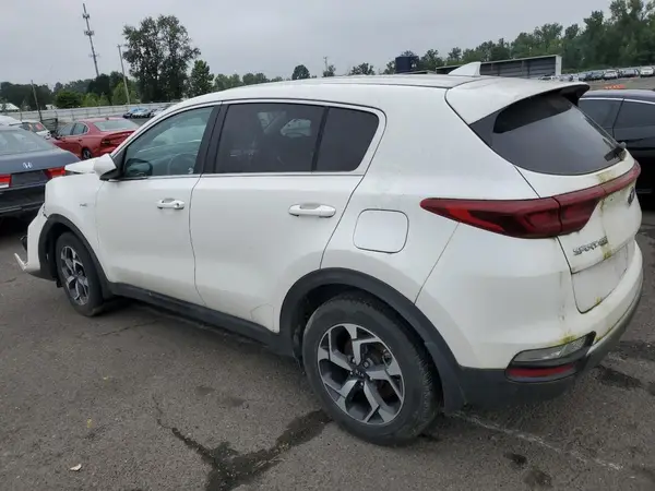 KNDPMCAC2N7015417 2022 KIA SPORTAGE - Image 2
