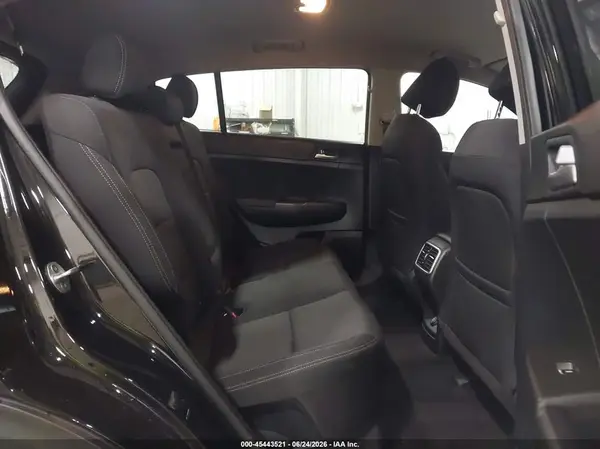 KNDPMCAC2N7947018 2022 KIA SPORTAGE - Image 8