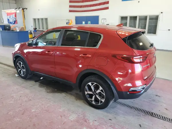 KNDPMCAC2N7957967 2022 KIA SPORTAGE - Image 2
