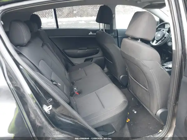 KNDPMCAC2N7975286 2022 KIA SPORTAGE - Image 8