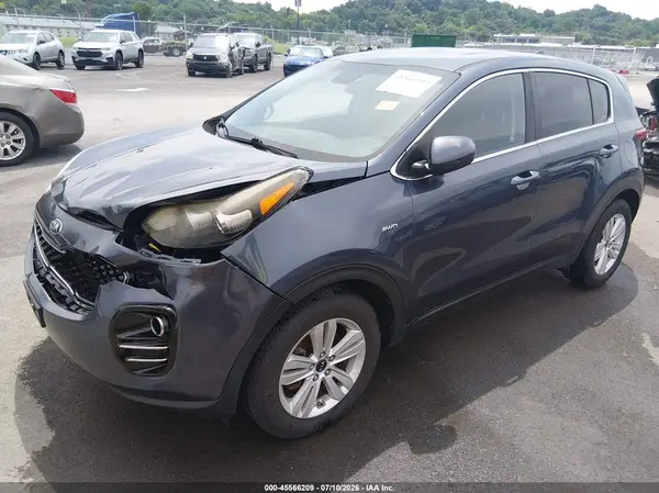 KNDPMCAC3H7033008 2017 KIA SPORTAGE - Image 2