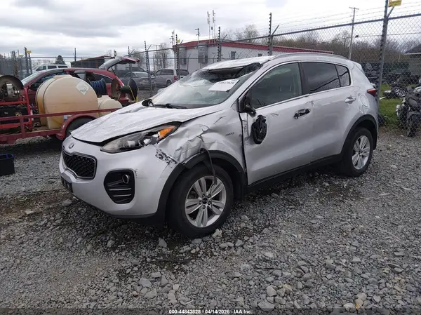 KNDPMCAC3H7042615 2017 KIA SPORTAGE - Image 2