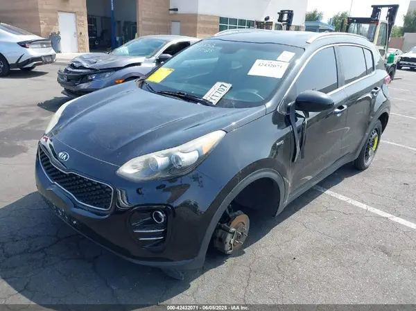 KNDPMCAC3H7049600 2017 KIA SPORTAGE - Image 2