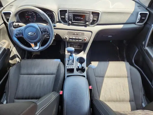 KNDPMCAC3H7055185 2017 KIA SPORTAGE - Image 8