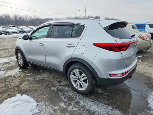 KNDPMCAC3H7056692 2017 KIA SPORTAGE - Image 2