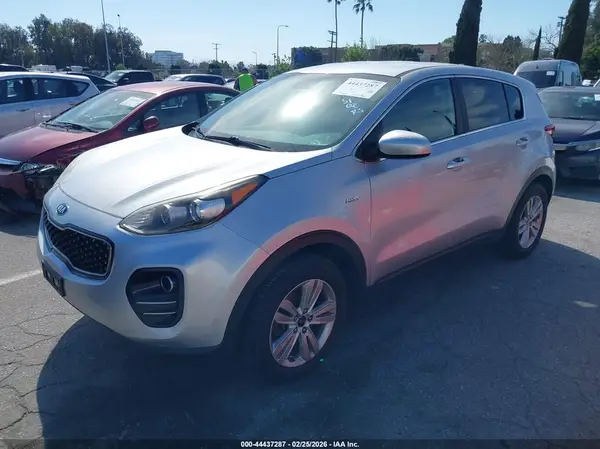 KNDPMCAC3H7096397 2017 KIA SPORTAGE - Image 2