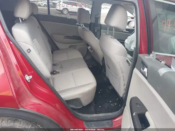KNDPMCAC3H7102358 2017 KIA SPORTAGE - Image 8