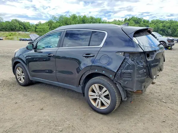 KNDPMCAC3H7103218 2017 KIA SPORTAGE - Image 2