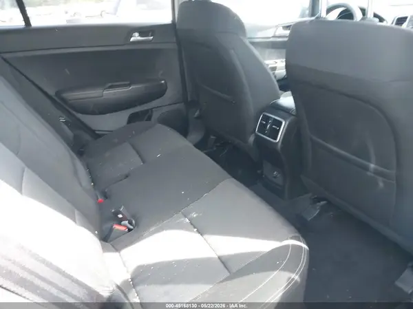 KNDPMCAC3H7114011 2017 KIA SPORTAGE - Image 8
