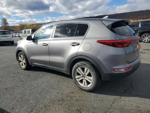 KNDPMCAC3H7114686 2017 KIA SPORTAGE - Image 2