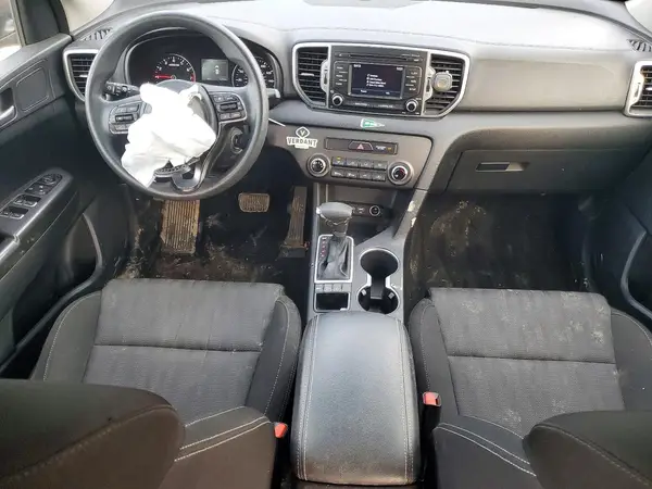 KNDPMCAC3H7114753 2017 KIA SPORTAGE - Image 8