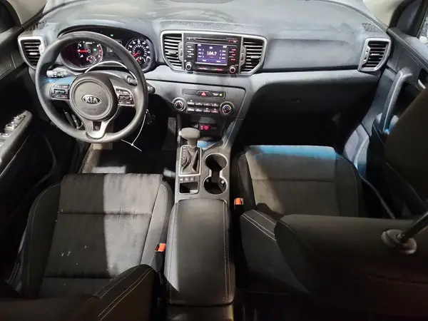 KNDPMCAC3H7120035 2017 KIA SPORTAGE - Image 8