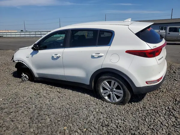 KNDPMCAC3H7121461 2017 KIA SPORTAGE - Image 2