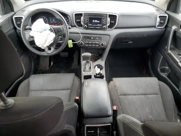 KNDPMCAC3H7122741 2017 KIA SPORTAGE - Image 8