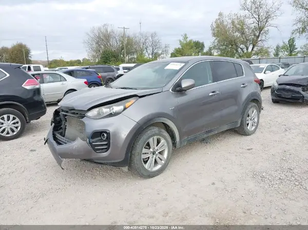 KNDPMCAC3H7129950 2017 KIA SPORTAGE - Image 2