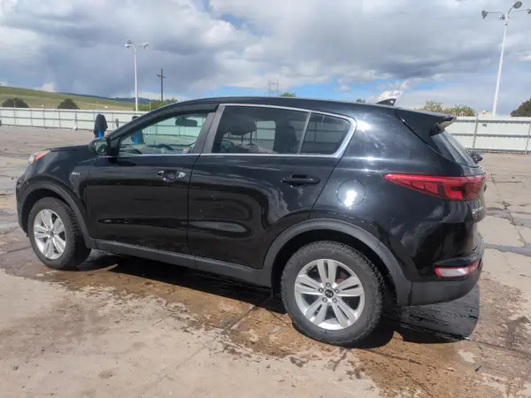KNDPMCAC3H7156999 2017 KIA SPORTAGE - Image 2