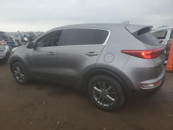 KNDPMCAC3H7158316 2017 KIA SPORTAGE - Image 2