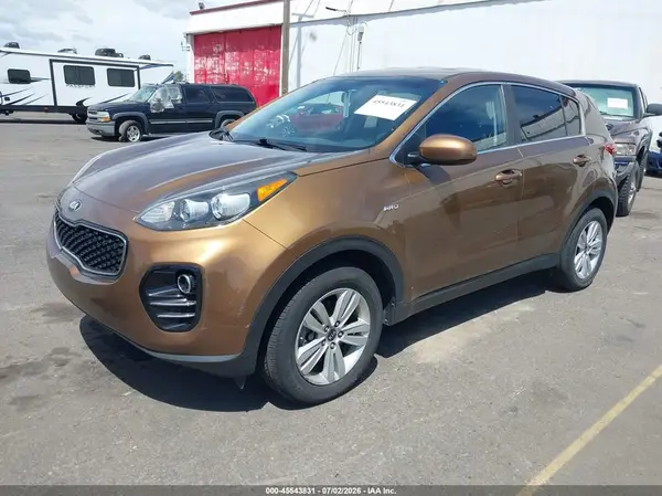 KNDPMCAC3H7159983 2017 KIA SPORTAGE - Image 2