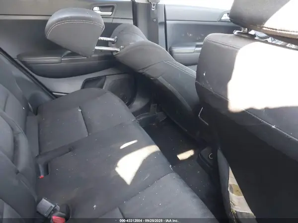 KNDPMCAC3H7163709 2017 KIA SPORTAGE - Image 8