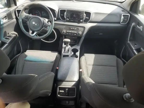 KNDPMCAC3H7169218 2017 KIA SPORTAGE - Image 8