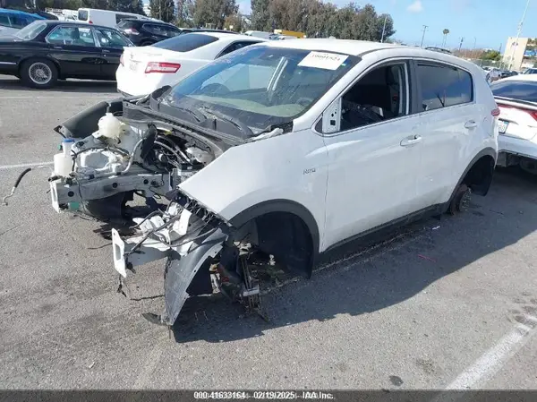 KNDPMCAC3H7169736 2017 KIA SPORTAGE - Image 2