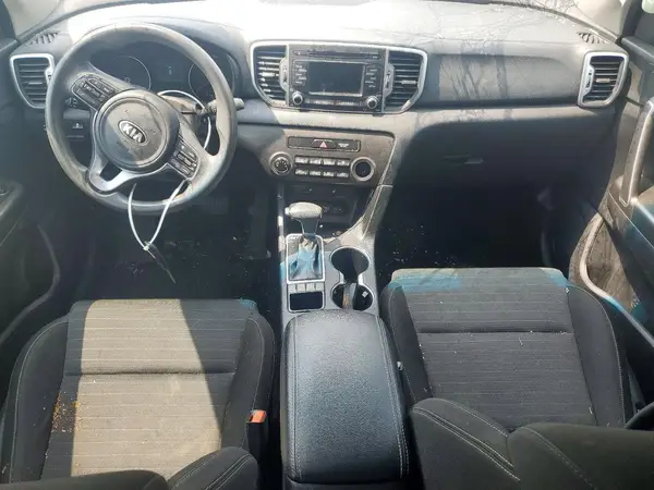 KNDPMCAC3H7177786 2017 KIA SPORTAGE - Image 8