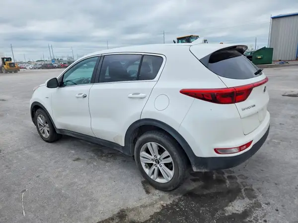 KNDPMCAC3H7178789 2017 KIA SPORTAGE - Image 2