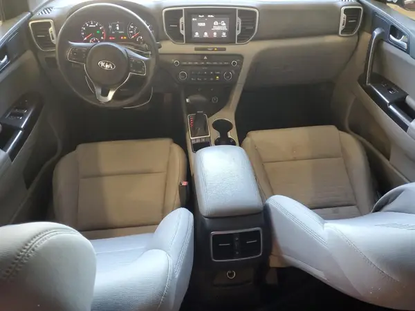 KNDPMCAC3H7179926 2017 KIA SPORTAGE - Image 8