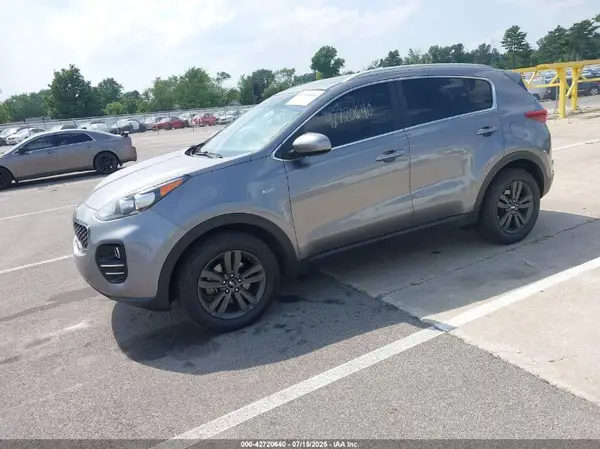 KNDPMCAC3H7183328 2017 KIA SPORTAGE - Image 2