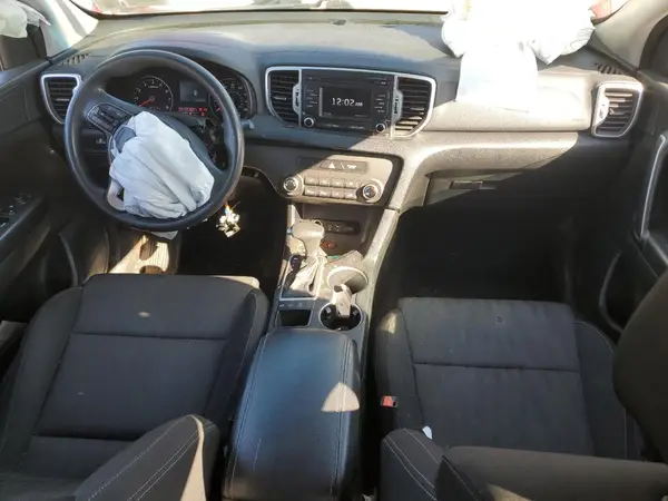 KNDPMCAC3H7188559 2017 KIA SPORTAGE - Image 8